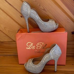 Women’s Silver Heels - Size 7.5